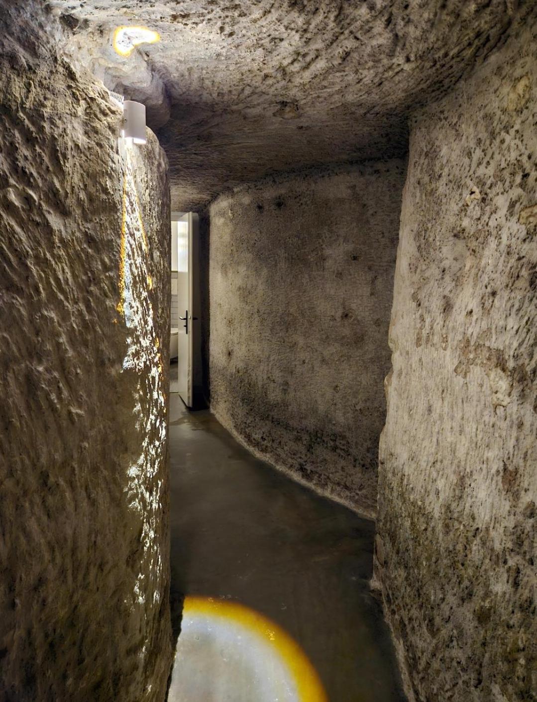 Apartmán Troglodyte Baths Saint-Étienne-de-Chigny Exteriér fotografie